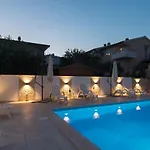 Lijan * Krk Town
